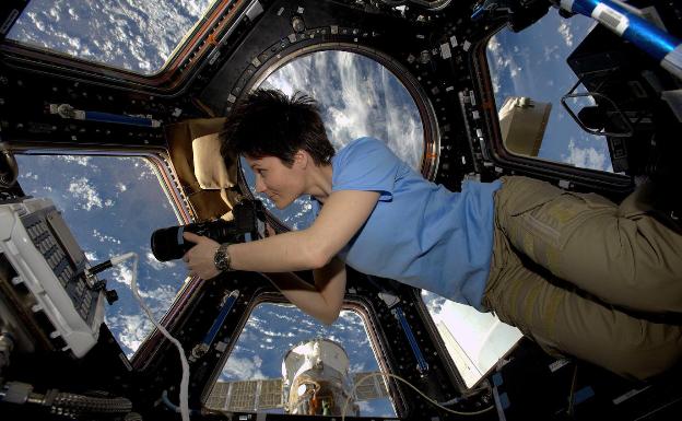 La astronauta de la ESA Samantha Cristoforetti fotografía la Tierra desde el Estación Espacial Internacional. 