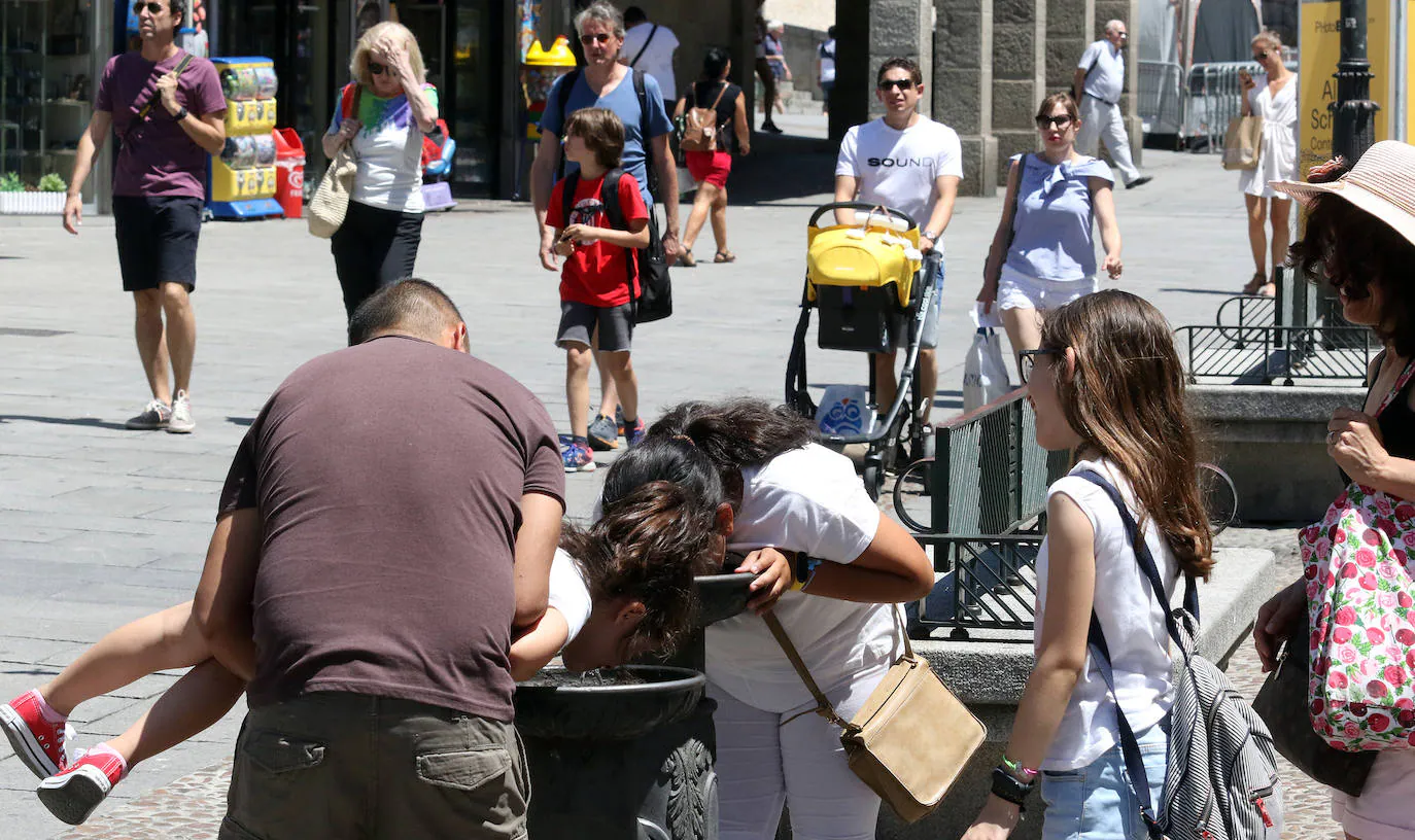 Fotos: Vuelve la ola de calor a Segovia