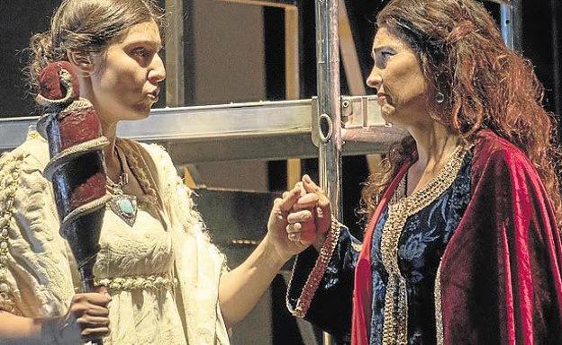 Puesta en escena de la obra 'Valor, agravio y mujer'-