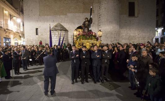 Traslado del Nazareno de la iglesia de Jesús a la de Santiago. 