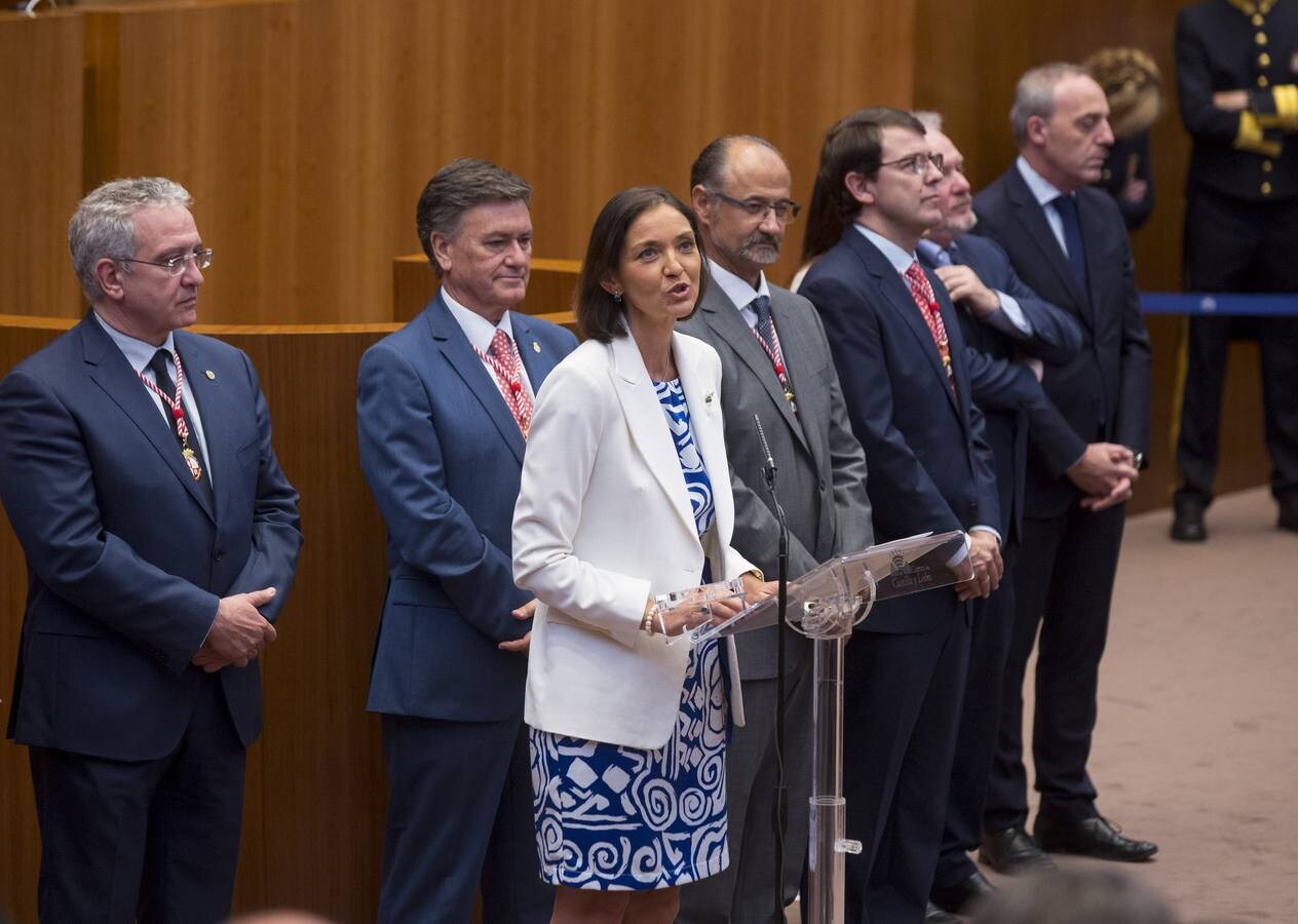 Mañueco da continuidad, con el voto de Cs, a 32 años de presidentes del PP en la Junta