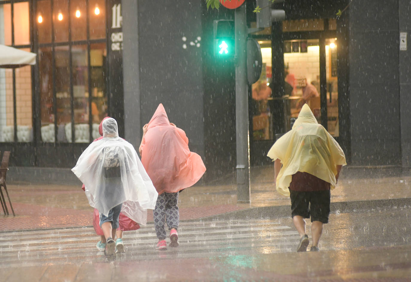 Fotos: Fuertes lluvias este sábado en Valladolid