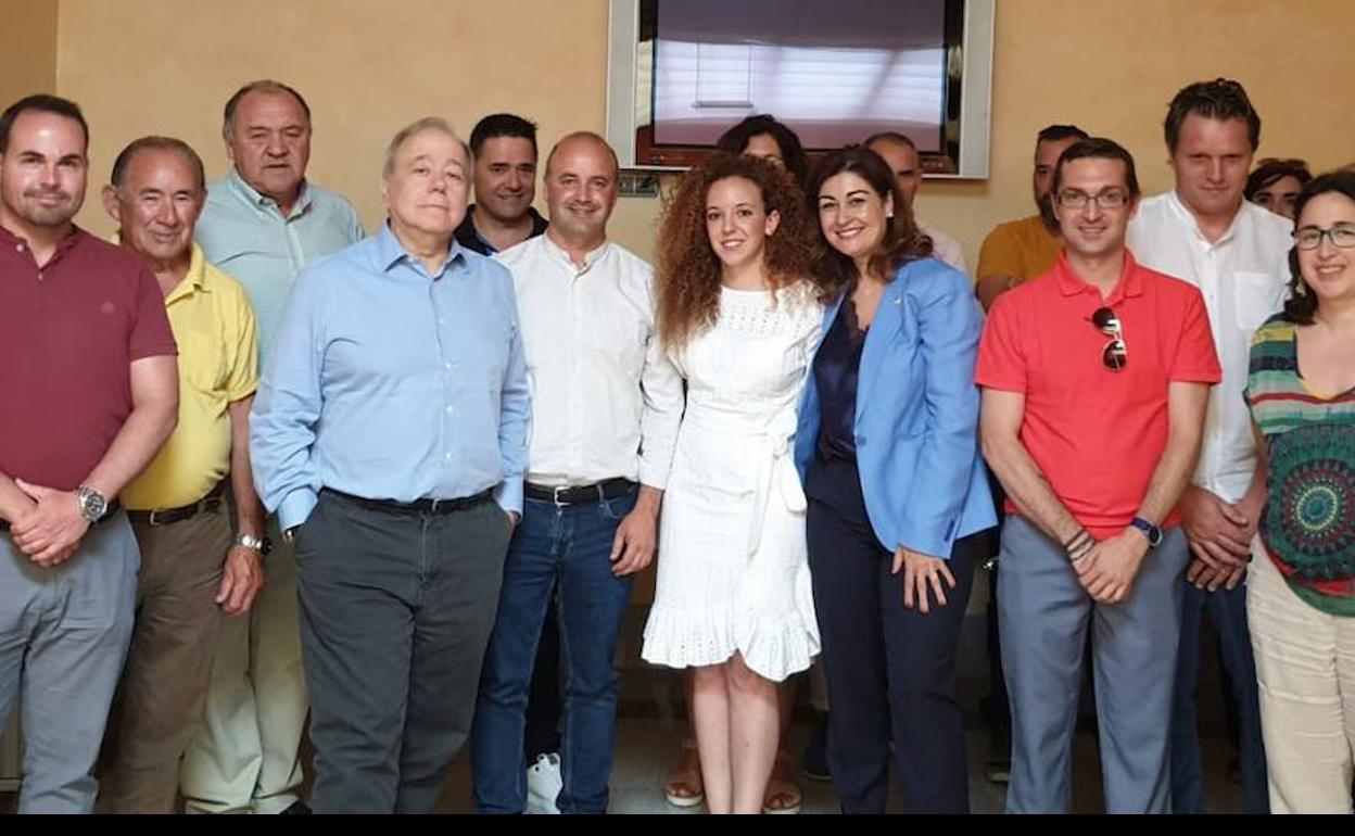 Concejales y representantes de Ciudadanos en Segovia, en al reunión de este viernes. 