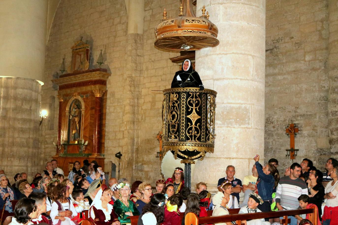 Fotos: Escenificación del Cortejo Fúnebre de la Reina Juana I de Castilla en Torquemada