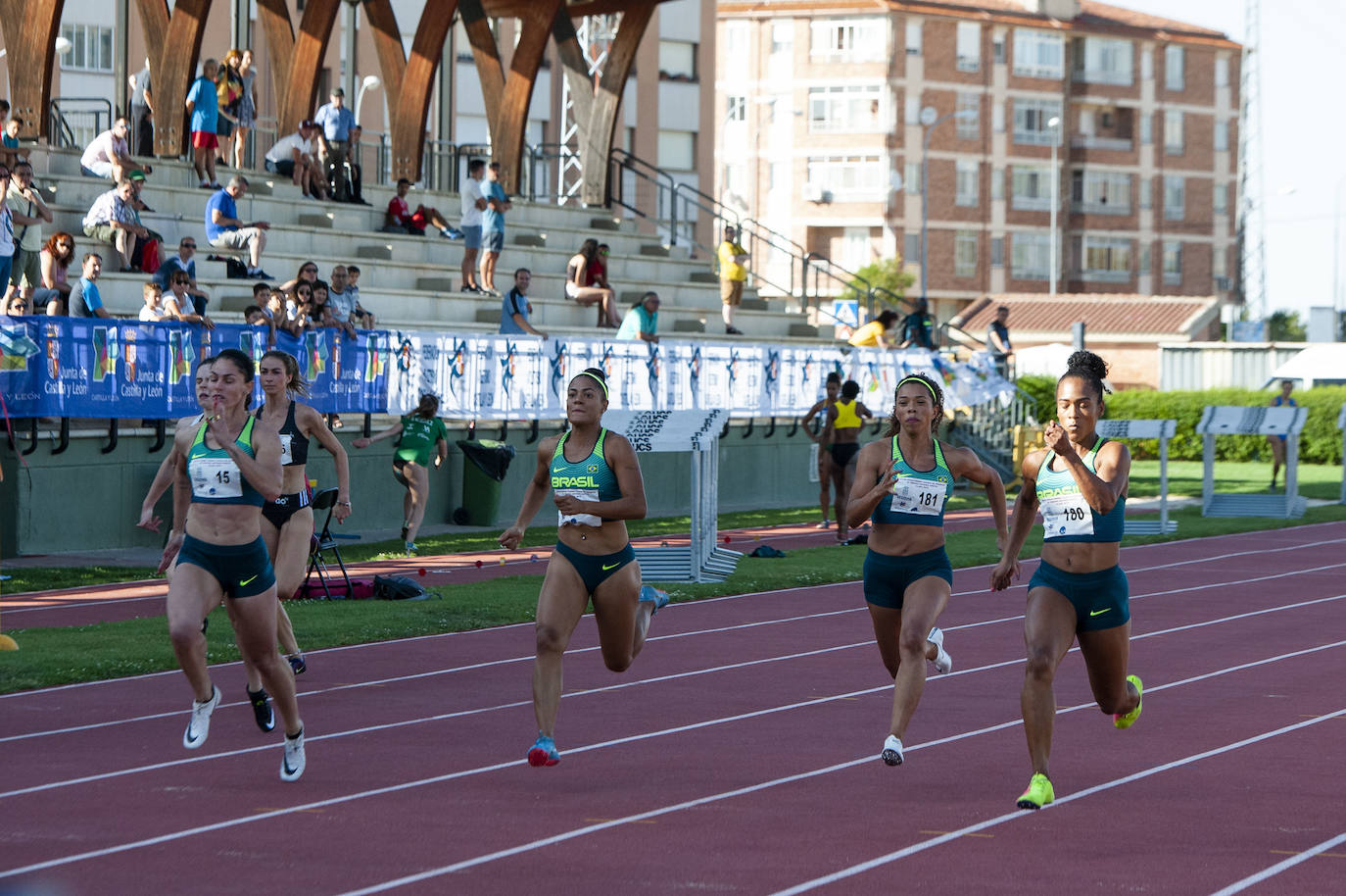 Fotos: Segovia acoge el campeonato autónomico de atletismo