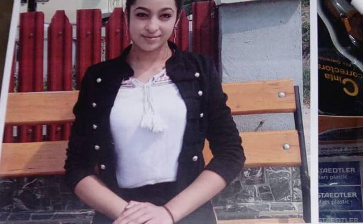 Camelia Simona Melu, la joven de 15 años desaparecida en Nava del Rey desde el martes 9 de julio. 