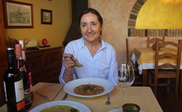 Carmen Casado, en su restaurante. 