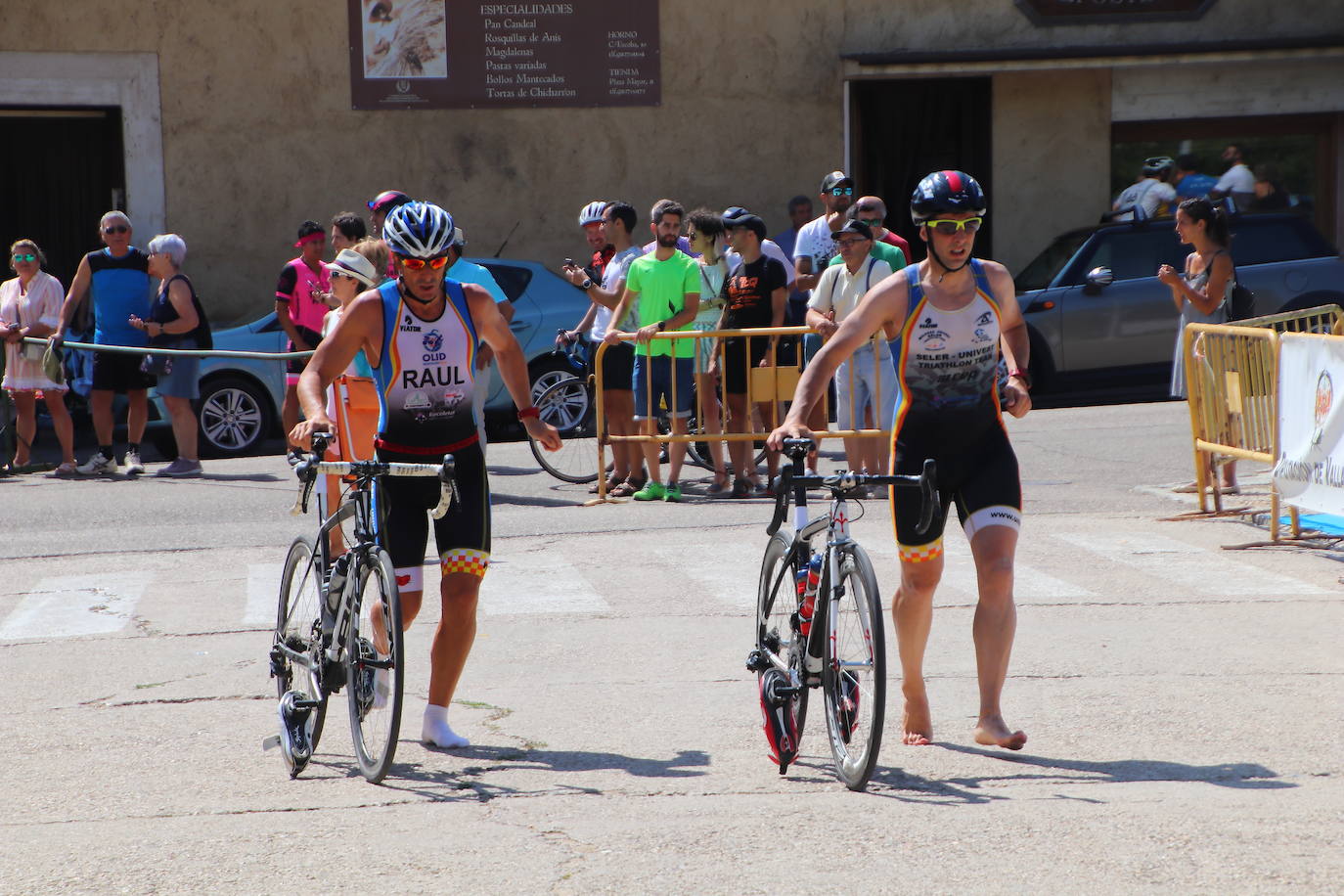 Los recorridos de natación, ciclismo y carrera a pie han discurrido exclusivamente por los caminos de sirga y las aguas de esta infraestructura simbólica de Tierra de Campos