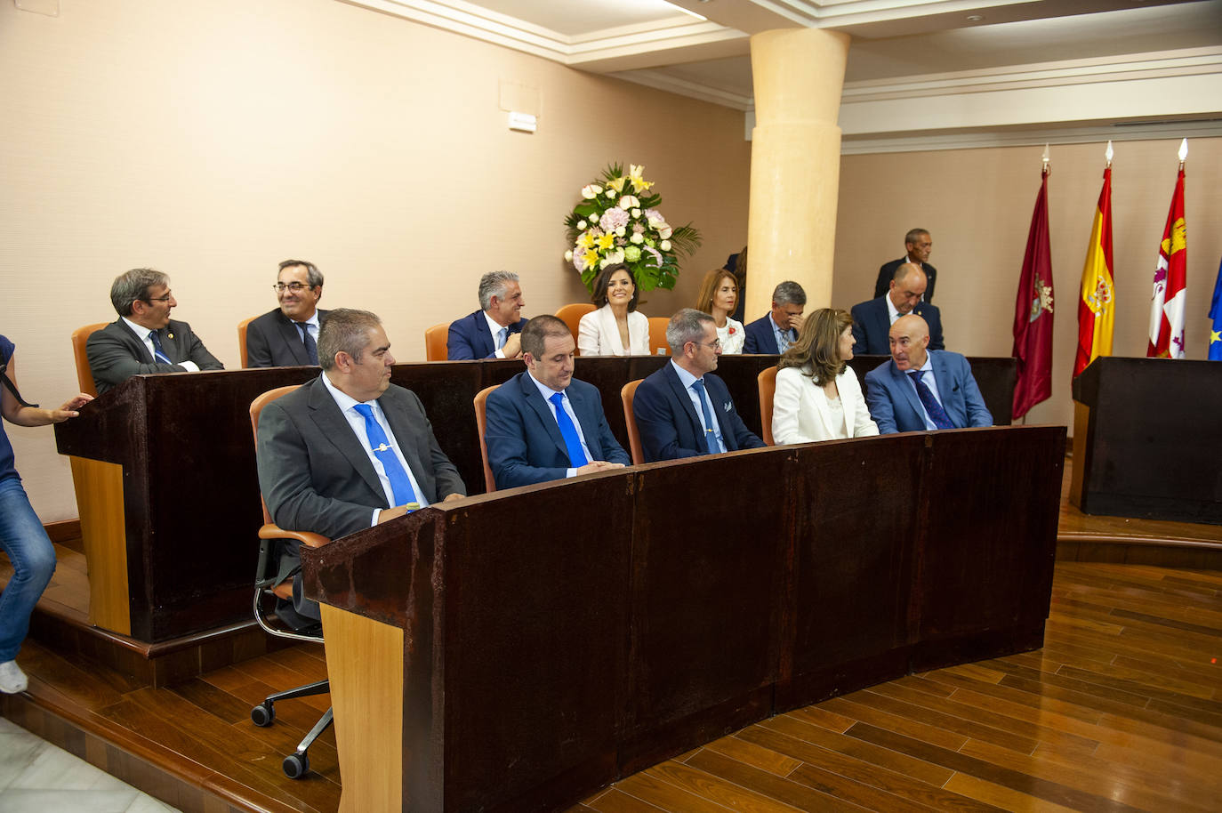 Fotos: Pleno de constitución de la Diputación