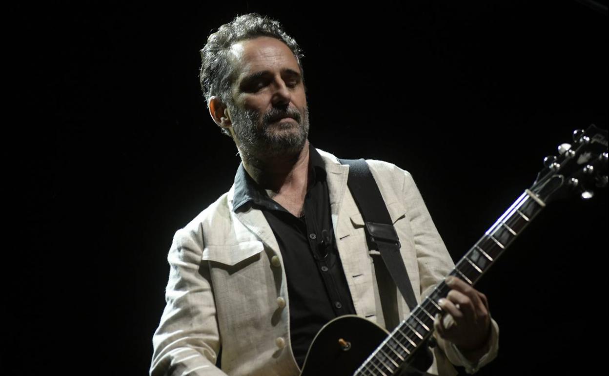 Jorge Drexler en un momento de su actuación.