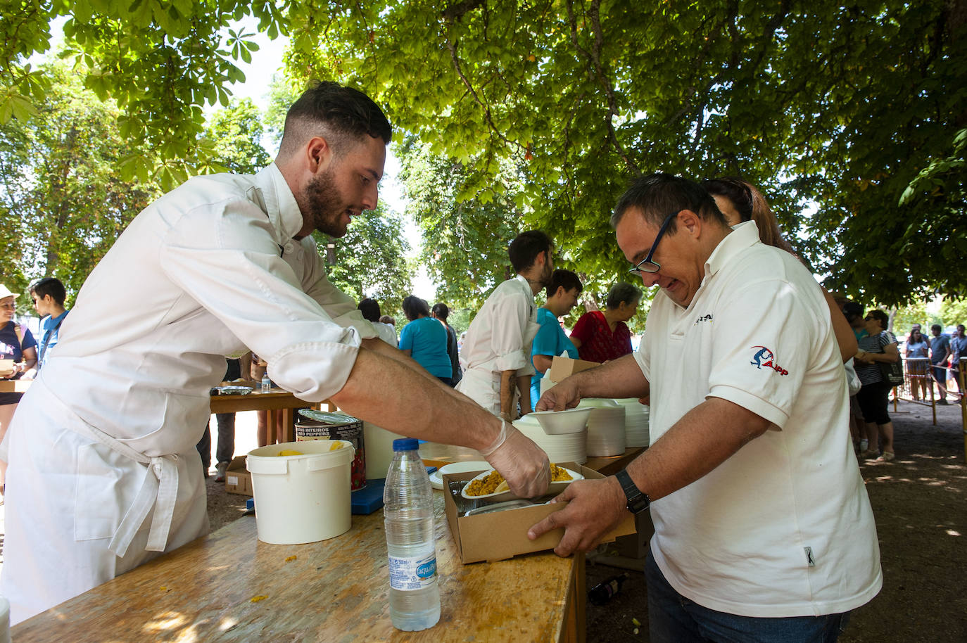 Fotos: Gran paella de Apadefim