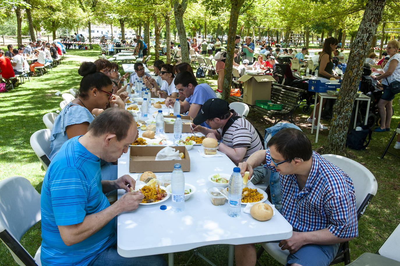 Fotos: Gran paella de Apadefim