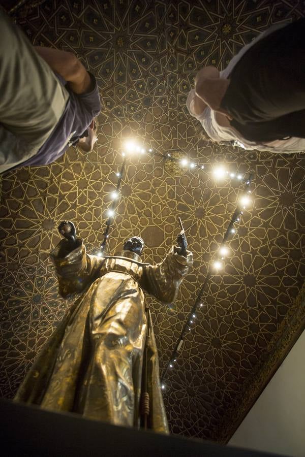 El Museo se ha visto desbordado cuando la dirección decidió abrir por la noche dos jueves de este mes | Extiende a dos jueves de agosto y varios días de septiembre la ruta guiada por sus 24 artesonados tras registrarse más de 150 personas en el ciclo 'Aunque sea de noche'