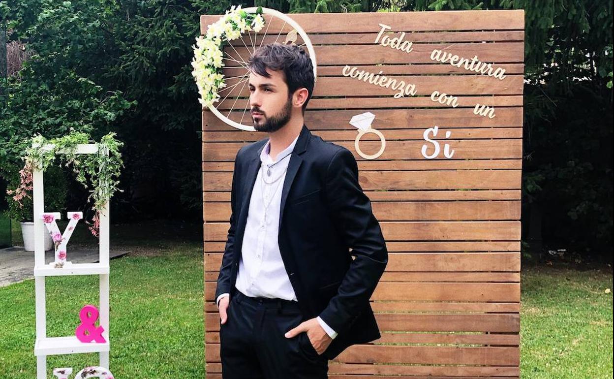 Estilismo de boda del 'influencer' Adrián Oslé.