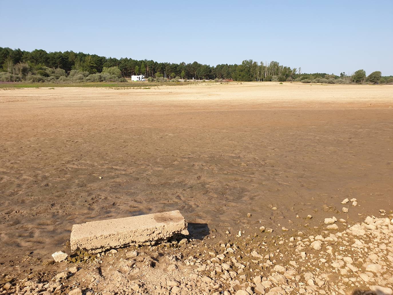 Fotos: La sequía produce estragos en el embalse de Aguilar de Campoo
