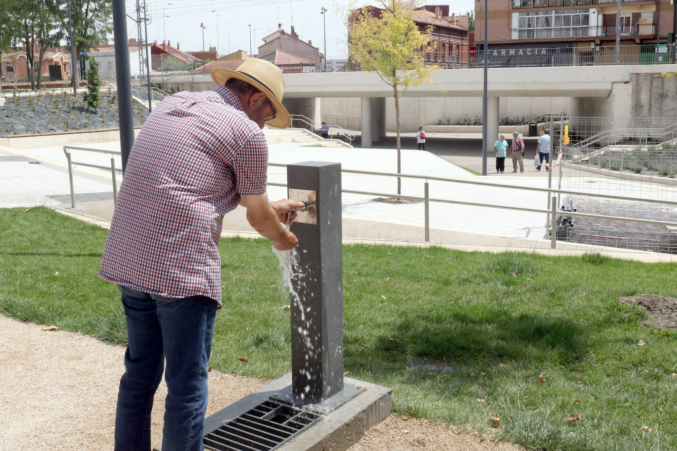 Fotos: Así ha quedado la Plaza Rafel Cano tras su remodelación