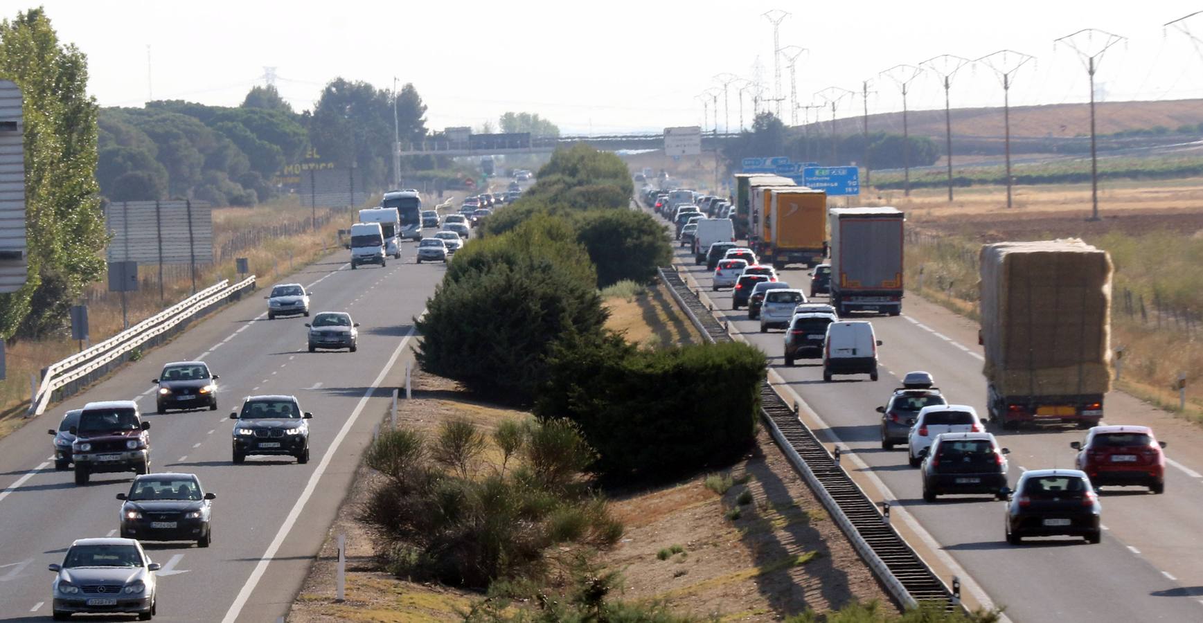 En el accidente han resultado heridos un hombre de 81 años y una mujer de 52, trasladados al hospital Río Hortega 