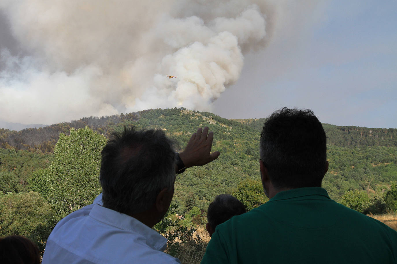 Fotos: LAS LLAMAS DEVORAN GUADARRAMA