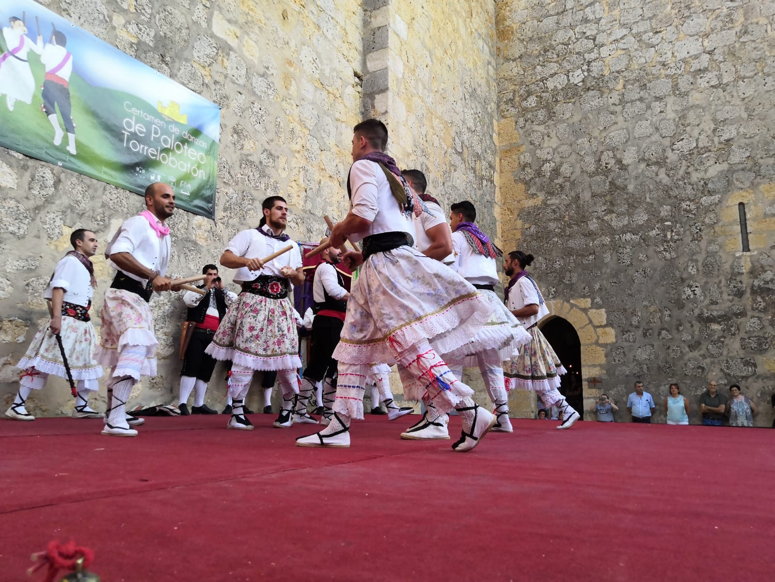 Fotos: Certamen de paloteo en Torrelobatón