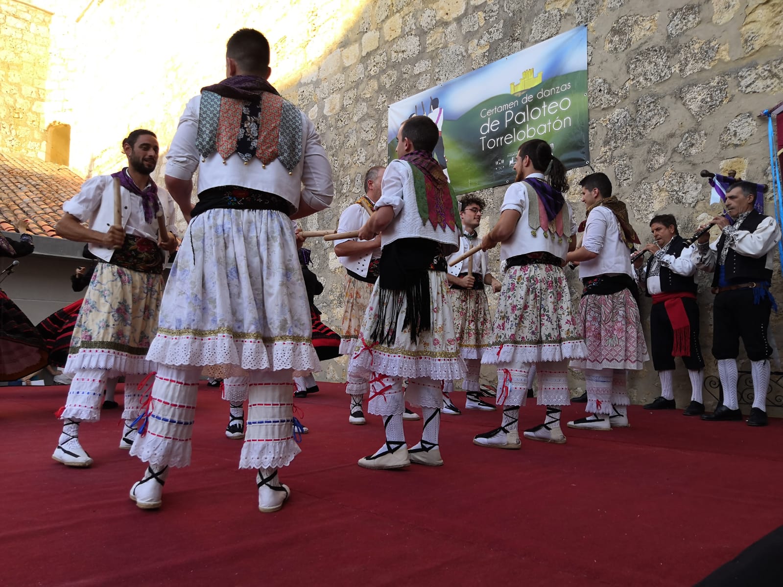 Fotos: Certamen de paloteo en Torrelobatón