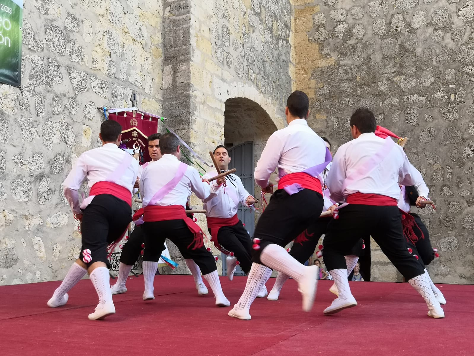 Fotos: Certamen de paloteo en Torrelobatón