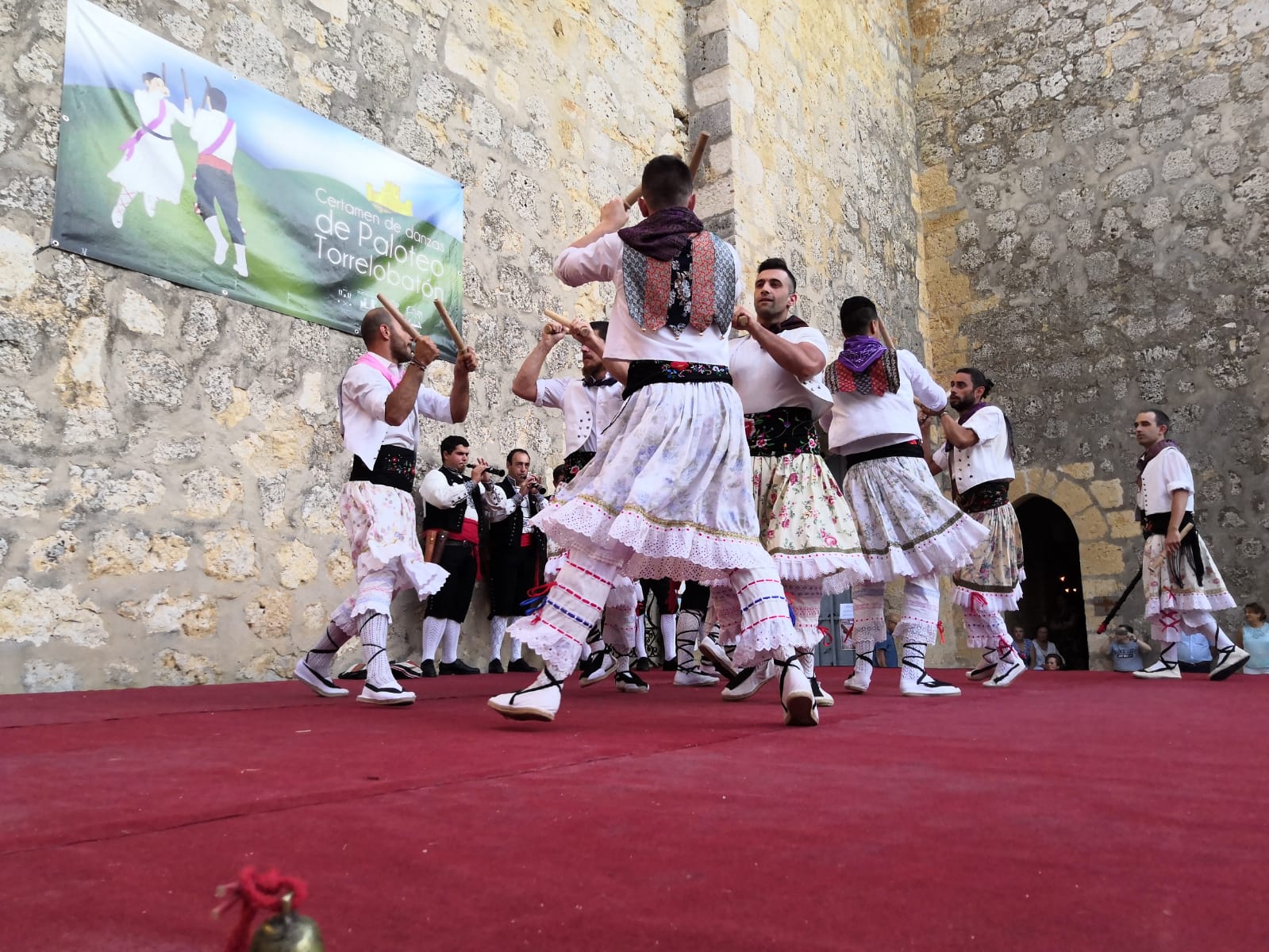 Fotos: Certamen de paloteo en Torrelobatón