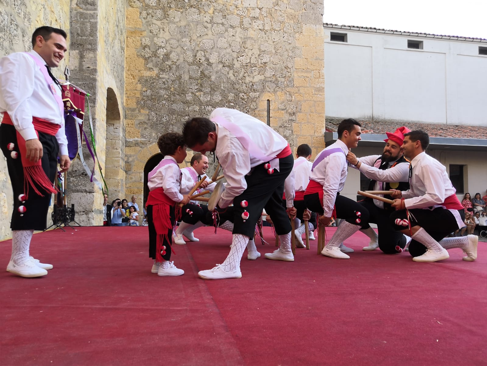 Fotos: Certamen de paloteo en Torrelobatón