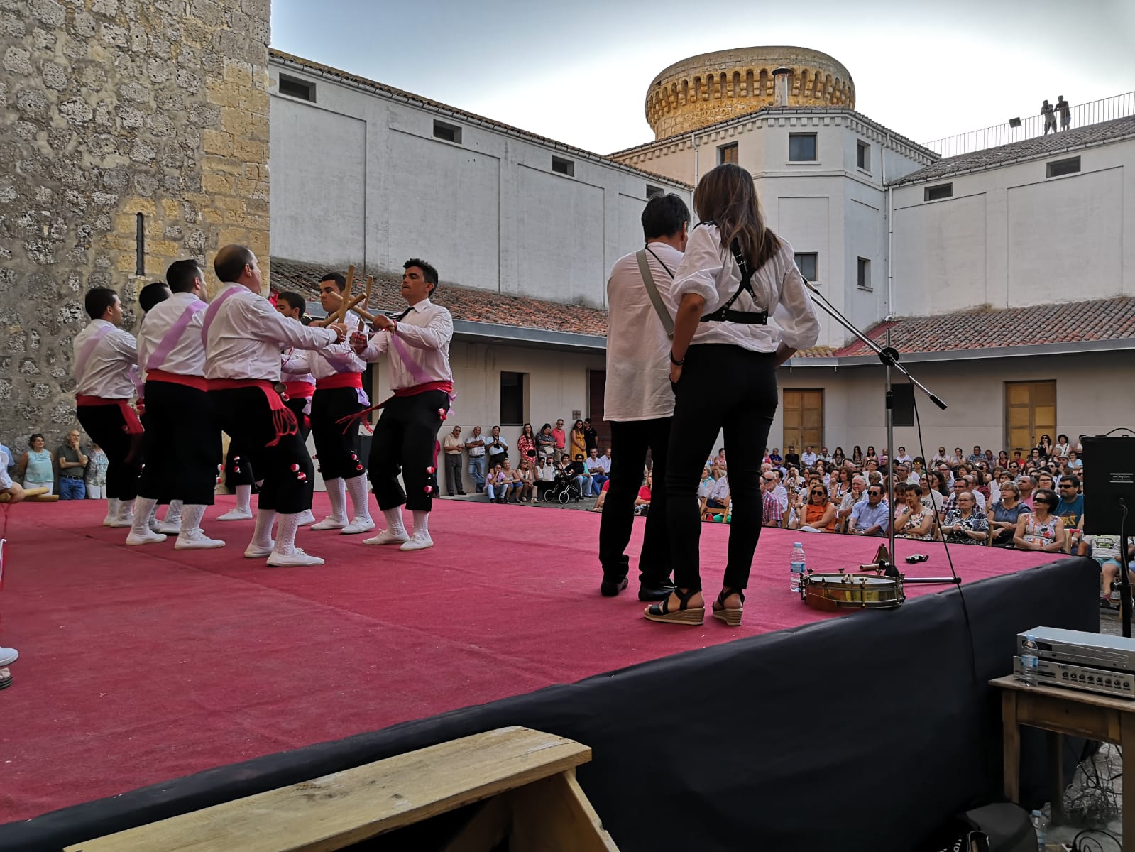 Fotos: Certamen de paloteo en Torrelobatón