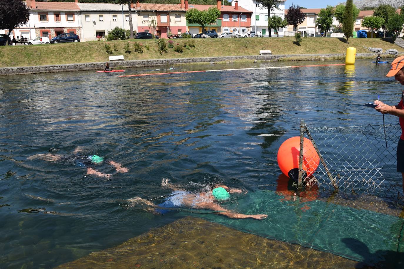 Fotos: Travesia a nado en Velilla del río Carrión