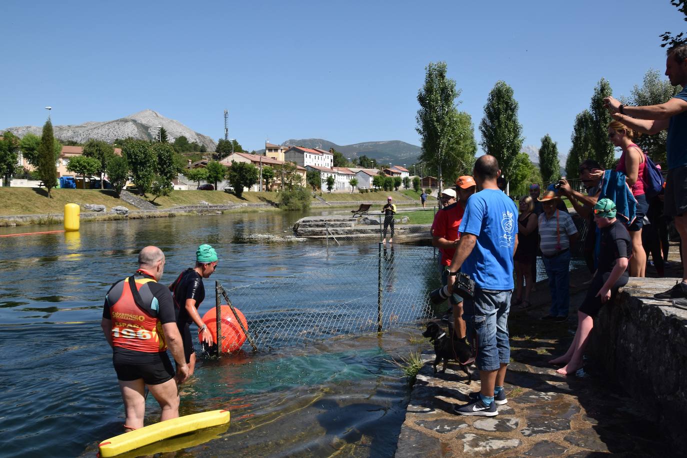 Fotos: Travesia a nado en Velilla del río Carrión