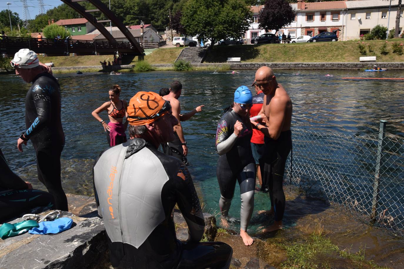 Fotos: Travesia a nado en Velilla del río Carrión