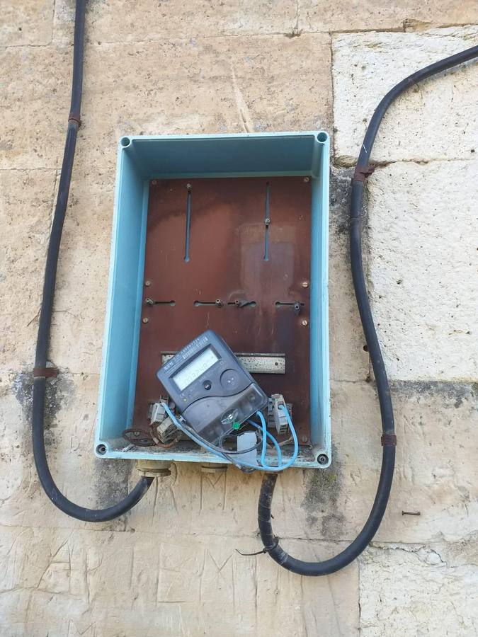 Fotos: Destrozos y vandalismo de madrugada en San Martín de Valven