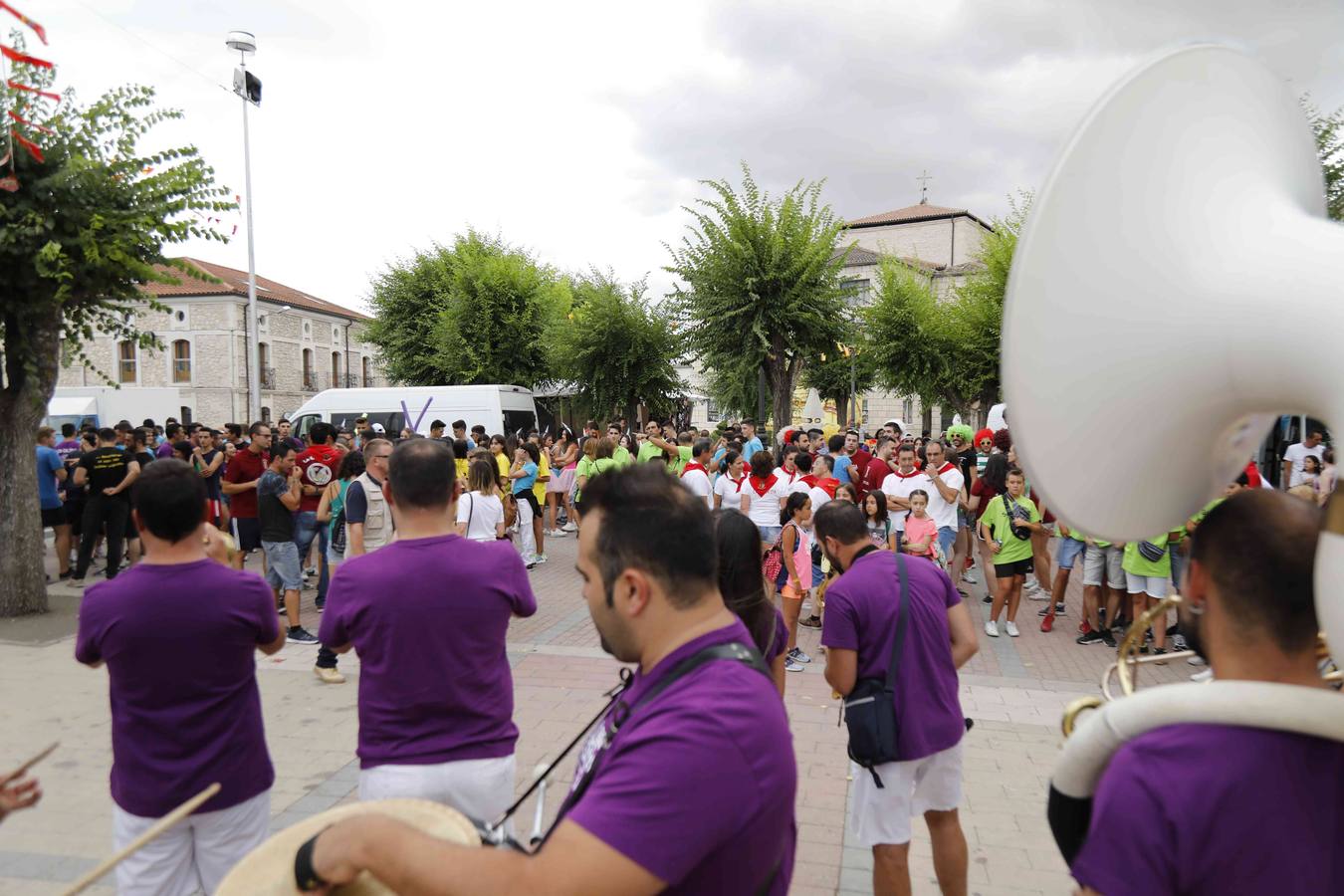 Fotos: Chupinazo y desfile de peñas en Campaspero