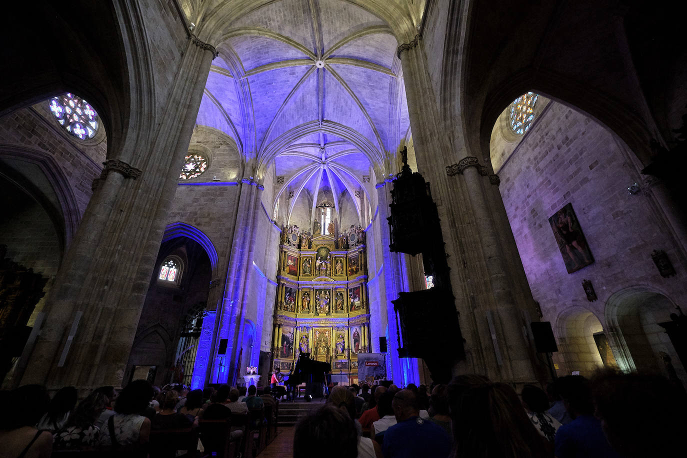 Fotos: La lluvia no puede con la jornada del viernes del Sonorama 2019, 1 de 6