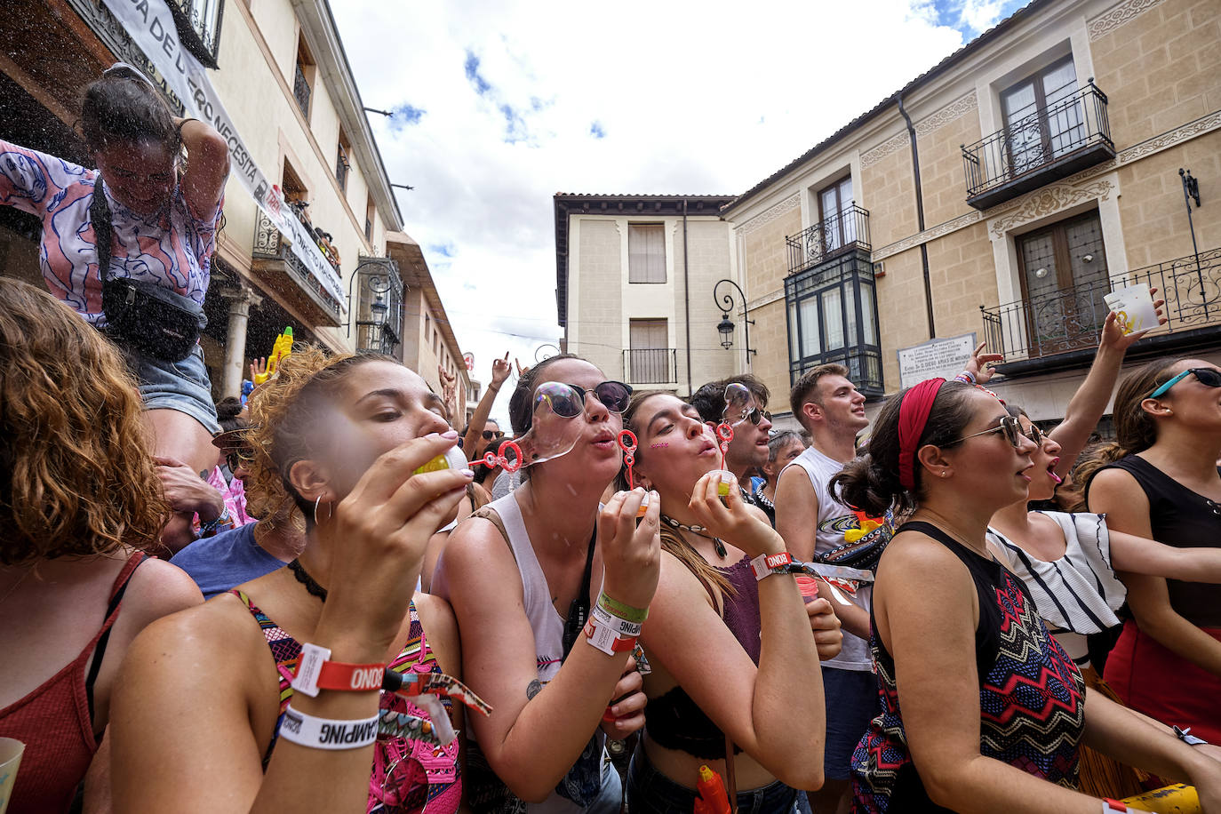 Fotos: La lluvia no puede con la jornada del viernes del Sonorama 2019, 1 de 6