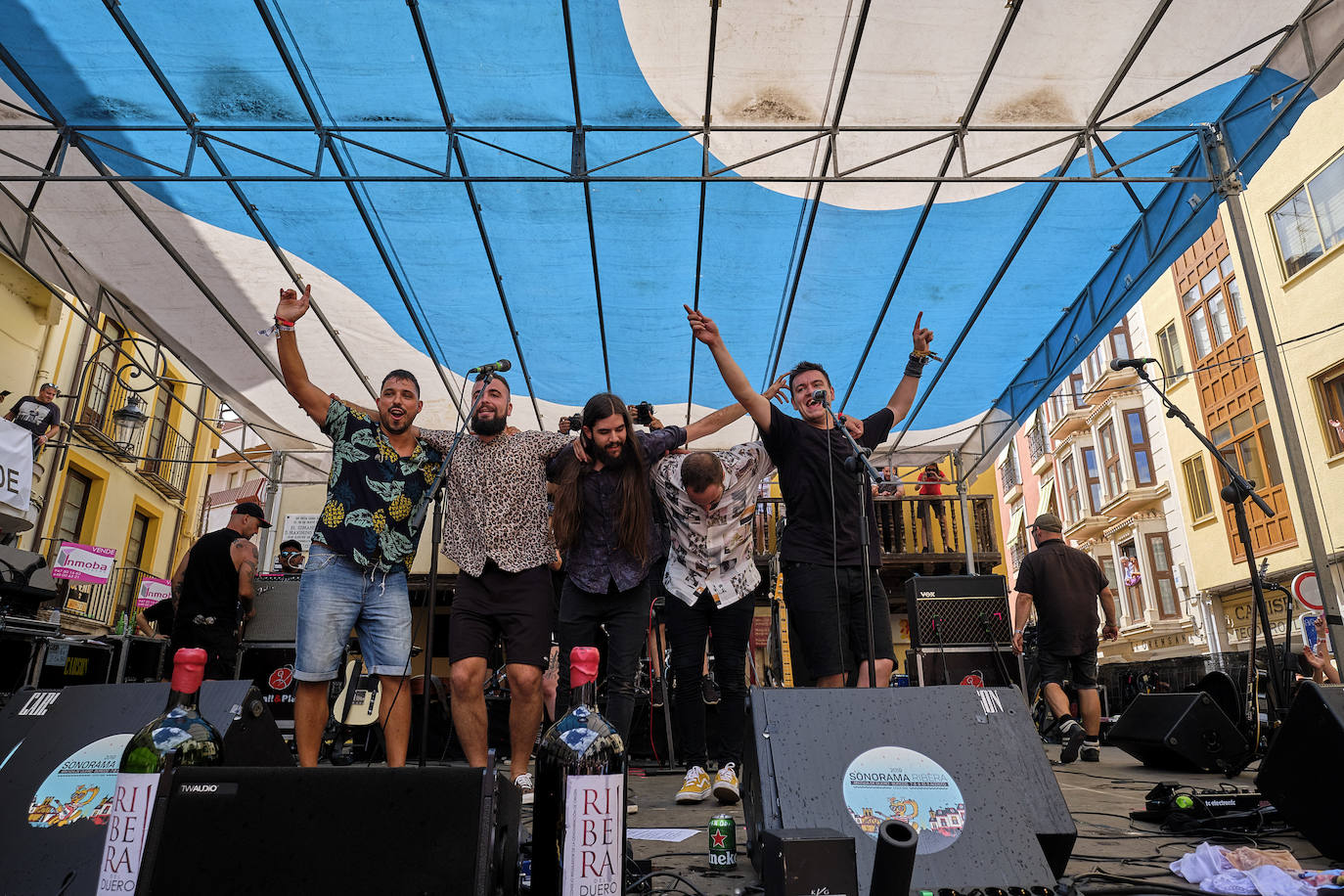 Fotos: La lluvia no puede con la jornada del viernes del Sonorama 2019, 1 de 6