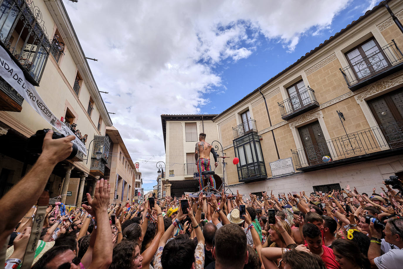 Fotos: La lluvia no puede con la jornada del viernes del Sonorama 2019, 1 de 6