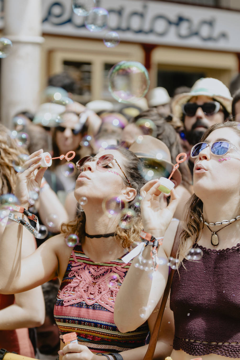 Fotos: La lluvia no puede con la jornada del viernes del Sonorama 2019, 3 de 6