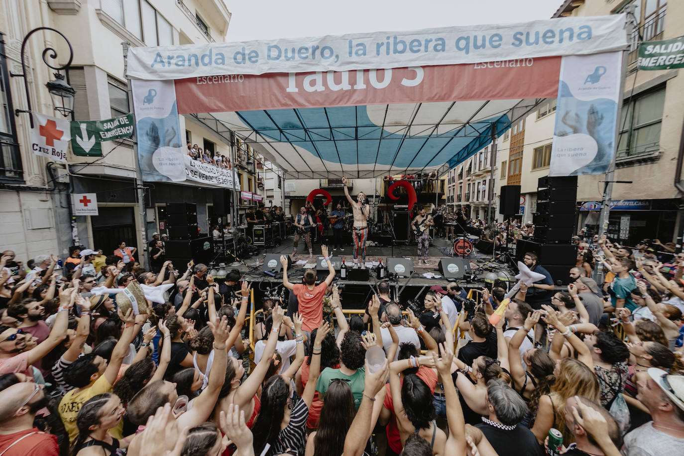 Fotos: La lluvia no puede con la jornada del viernes del Sonorama 2019, 3 de 6