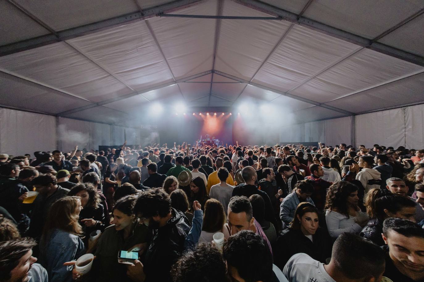 Fotos: La lluvia no puede con la jornada del viernes del Sonorama 2019, 3 de 6