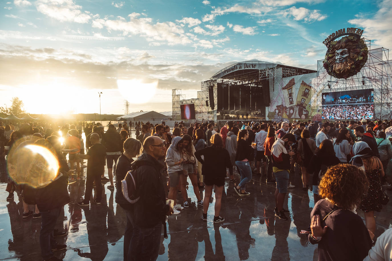 Fotos: La lluvia no puede con la jornada del viernes del Sonorama 2019, 5 de 6