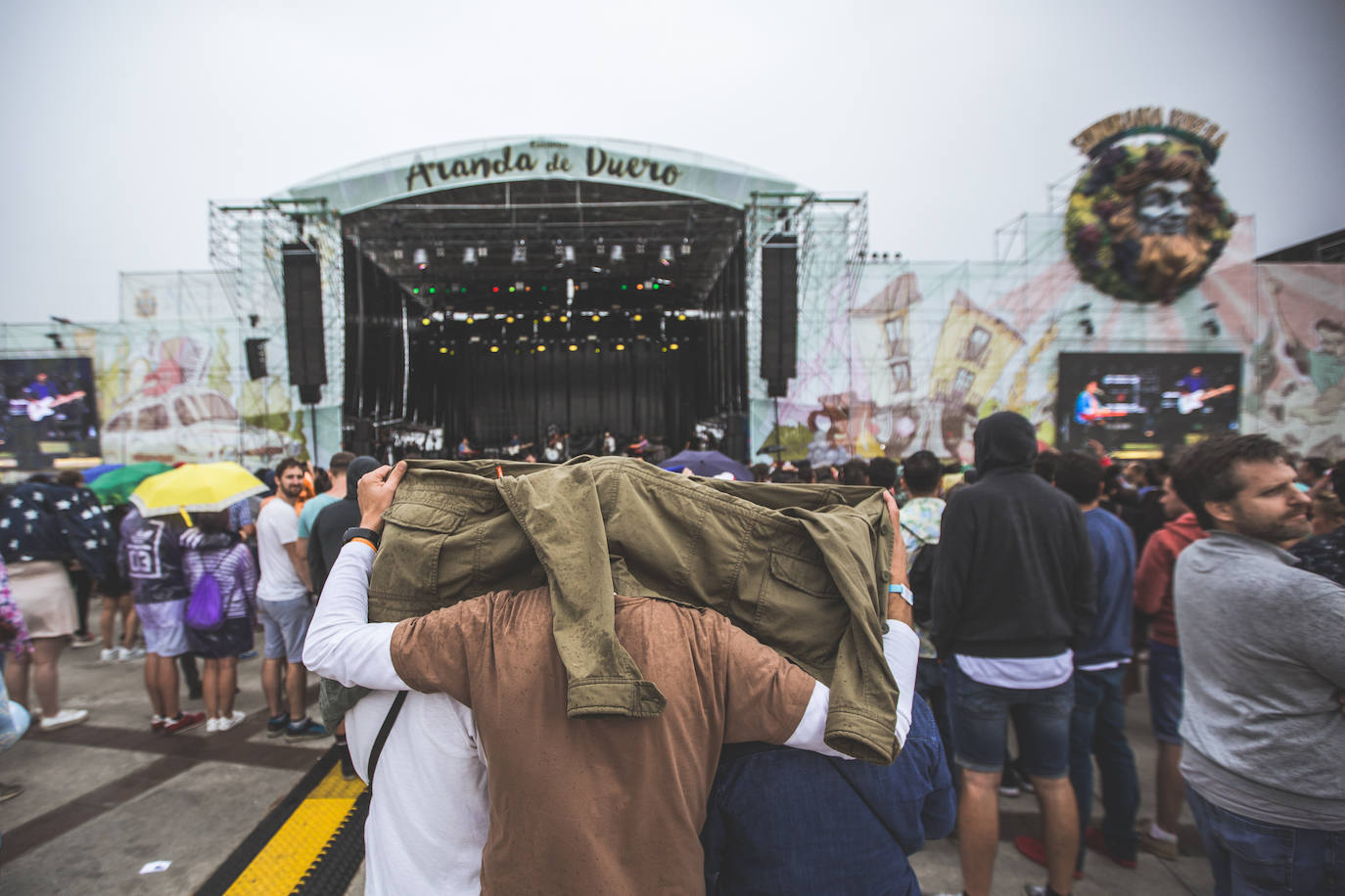 Fotos: La lluvia no puede con la jornada del viernes del Sonorama 2019, 2 de 6