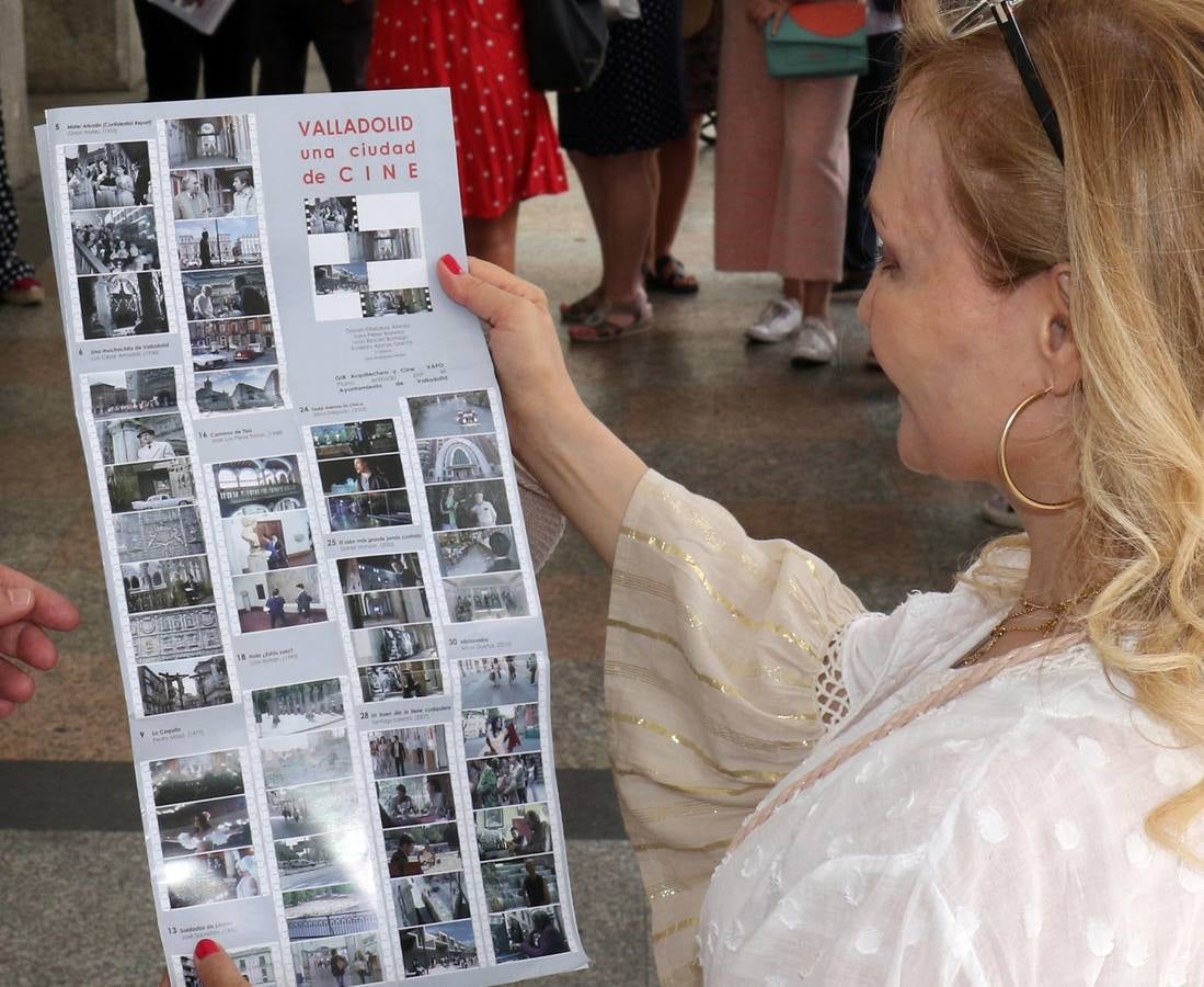 Una visita turística guiada organizada por el Ayuntamiento dentro de su iniciativa 'Paseos de Verano' para concocer la importancia que el séptimo arte tiene en la capital del Pisuerga