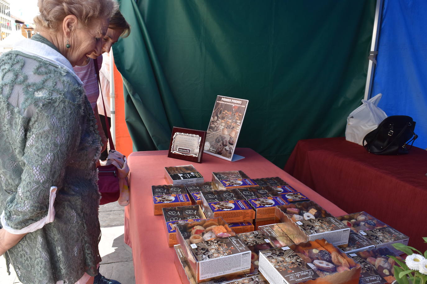 Una de los puestos de la feria.