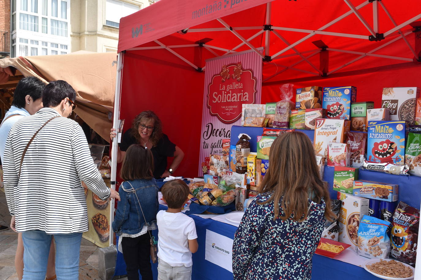Una de los puestos de la feria.