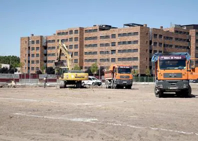 Imagen secundaria 1 - Inicio de las obras para la construcción del centro de salud de La Magdalena.