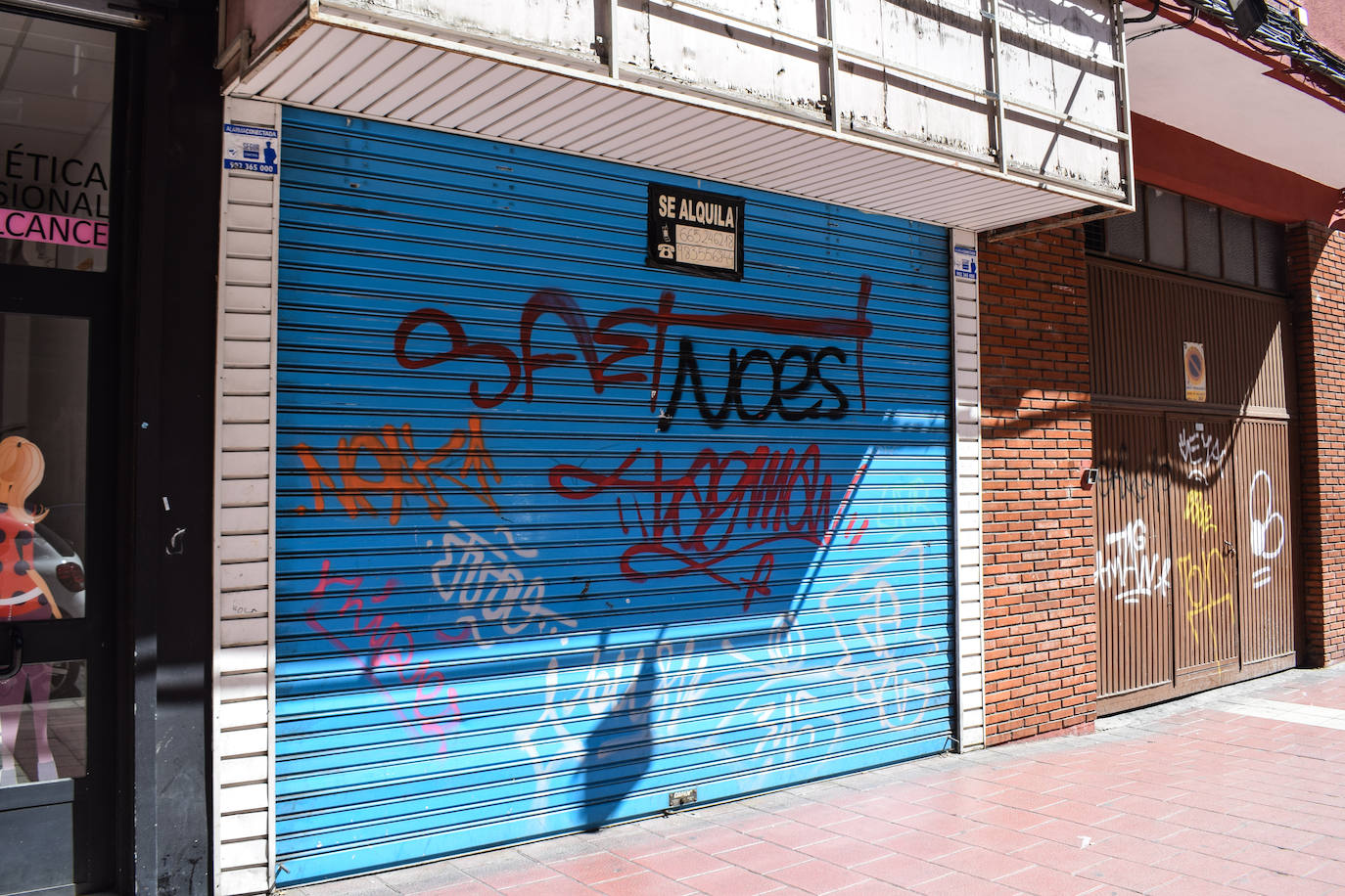 Fotos: Comercios cerrados en Valladolid