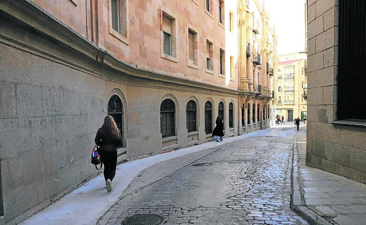 Imagen de la calle Especias, que une las calle Toro y Zamora. 