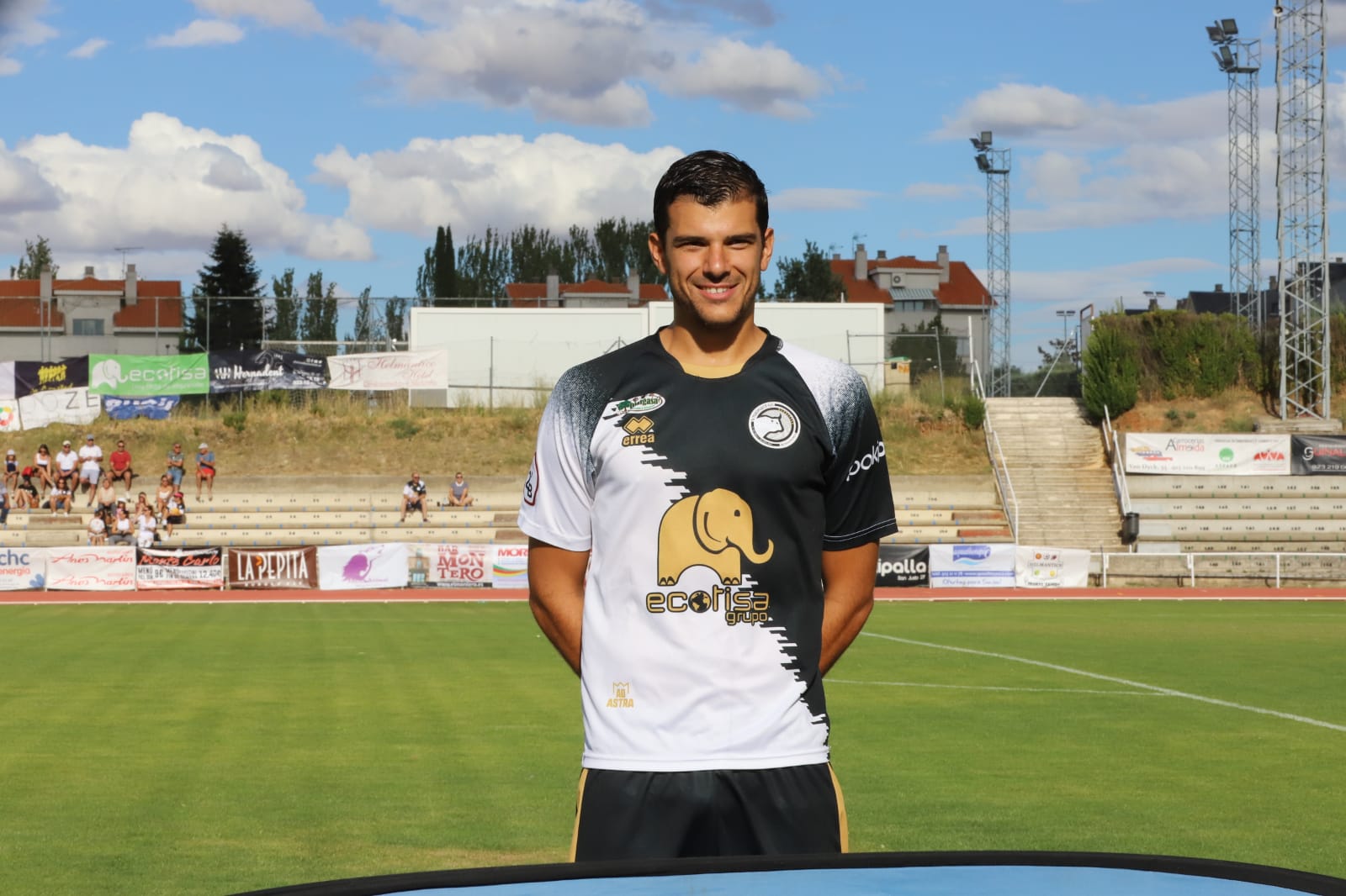 El Mérida, con dos exunionistas en sus filas, Cristo Medina y Diego del Castillo, ha sido el rival elegido para cerrar la pretemporada en Salamanca por parte del Unionista, en un partido con goles y que ha servido para afinar la puesta a punto del equipo charro. 