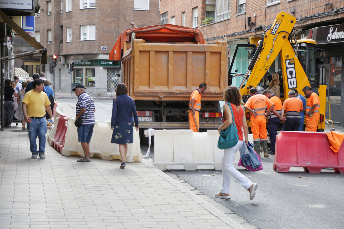 Obras en la calle Mota.